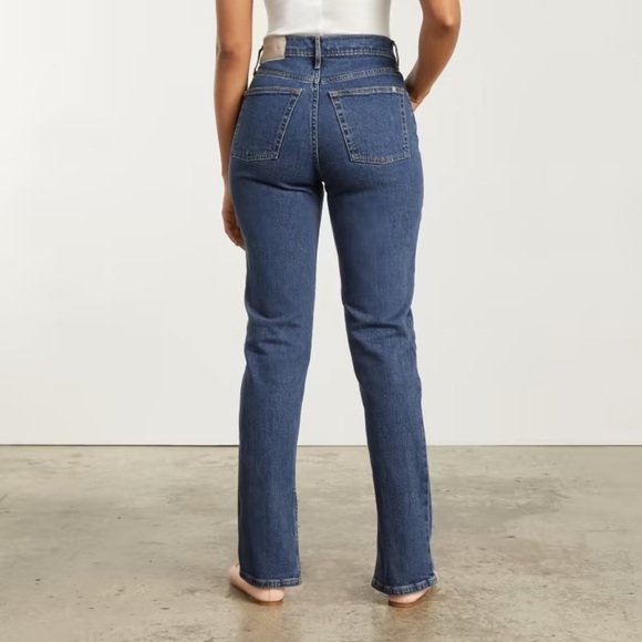 Everlane The Cheeky Split-Hem Jean - Picture 2 of 14